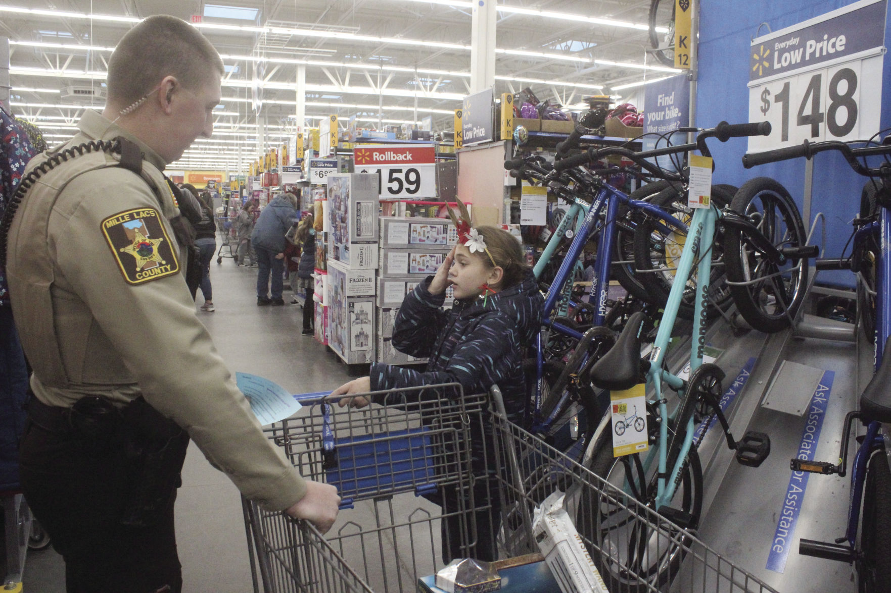 Princeton Walmart Cop Shop Xmas 8049.jpg
